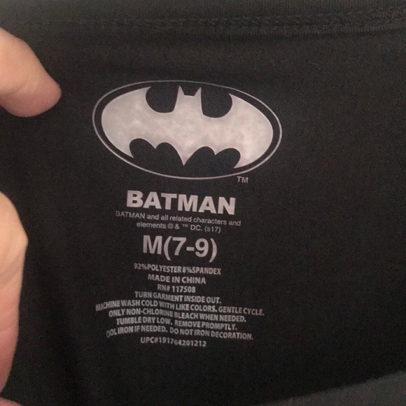 🦇New, Women’s Medium Batman Long sleeve tee🦇 - Picture 4 of 5